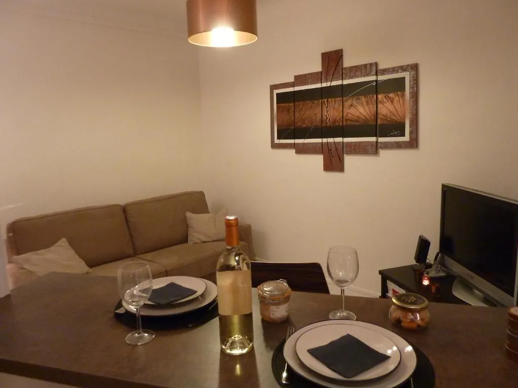 Champs-elysees Apartment Paris
